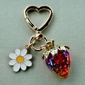 🍓NEW Strawberry & Flower Gold Heart Bag Charm/ Keychain
